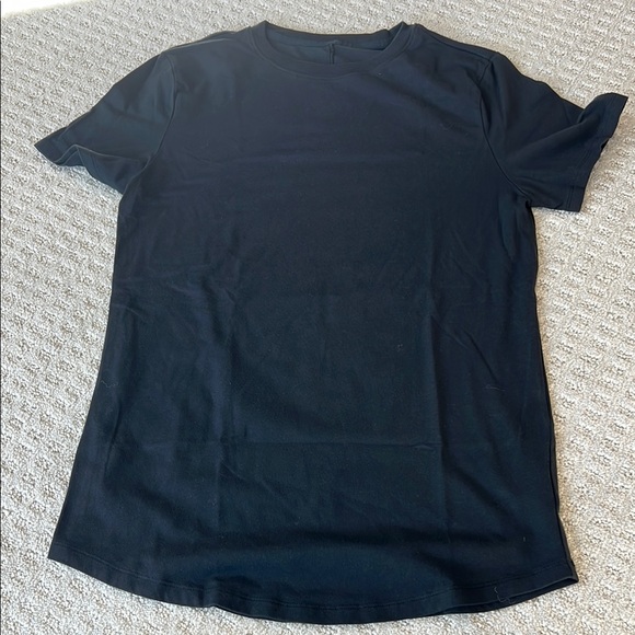 Classic Black T-Shirt - Picture 1 of 2